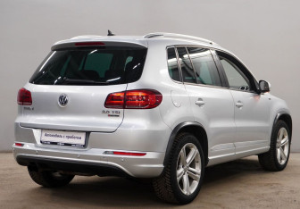 Подержанный автомобиль Volkswagen Tiguan 2016 года (8 фото)