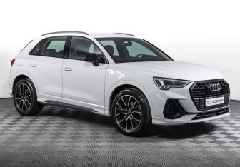 Подержанный автомобиль Audi Q3 2019 года (3 фото)
