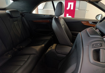 Подержанный автомобиль Audi A5 Convertible 2020 года (7 фото)