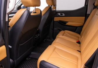 Подержанный автомобиль Changan Hunter Plus 2023 года (9 фото)