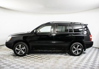 Подержанный автомобиль Toyota Highlander 2007 года (8 фото)