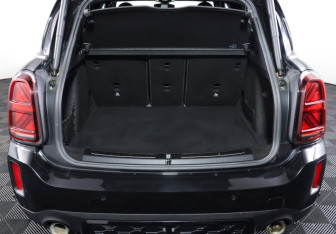 Подержанный автомобиль MINI Countryman 2021 года (9 фото)