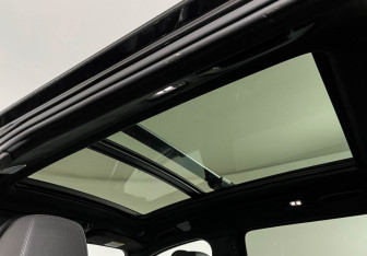 Подержанный автомобиль BMW X7 2020 года (21 фото)