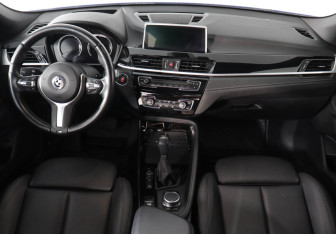 Подержанный автомобиль BMW X2 2019 года (11 фото)
