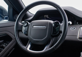 Подержанный автомобиль Land Rover Range Rover Evoque 2021 года (15 фото)