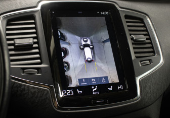 Подержанный автомобиль Volvo XC90 2020 года (20 фото)