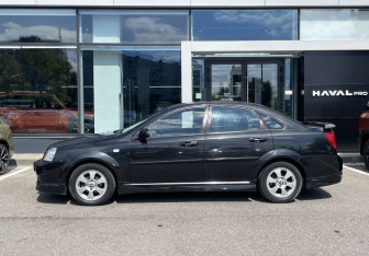 Подержанный автомобиль Chevrolet Lacetti Sedan 2008 года (8 фото)