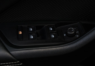 Подержанный автомобиль Skoda Octavia Liftback 2023 года (22 фото)