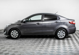 Подержанный автомобиль Kia Rio Sedan 2014 года (8 фото)