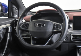 Подержанный автомобиль Geely Coolray 2020 года (13 фото)