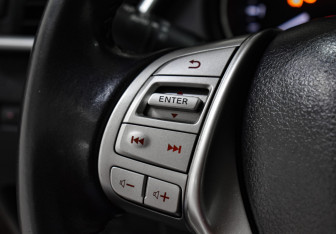 Подержанный автомобиль Nissan Qashqai 2016 года (18 фото)