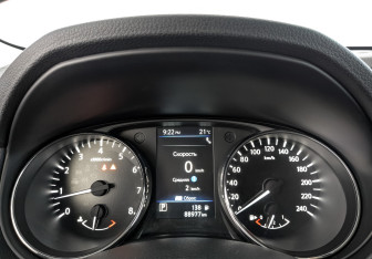 Подержанный автомобиль Nissan X-Trail 2021 года (16 фото)