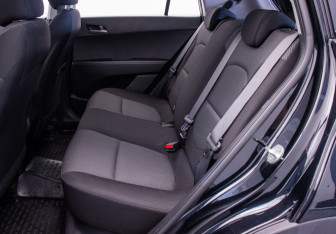 Подержанный автомобиль Hyundai Creta 2016 года (11 фото)