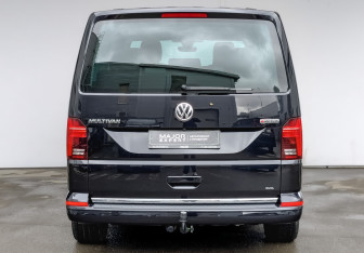 Подержанный автомобиль Volkswagen Multivan 2020 года (6 фото)