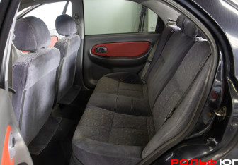 Подержанный автомобиль Kia Spectra Sedan 2006 года (8 фото)