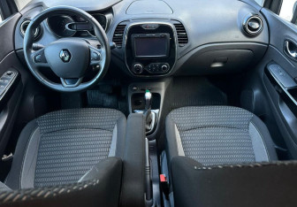 Подержанный автомобиль Renault Kaptur 2017 года (11 фото)