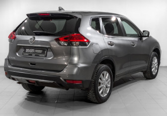 Подержанный автомобиль Nissan X-Trail 2019 года (5 фото)