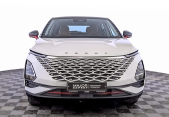 Подержанный автомобиль Omoda C5 2023 года (2 фото)
