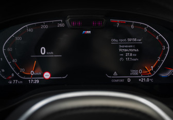 Подержанный автомобиль BMW X3 2022 года (12 фото)