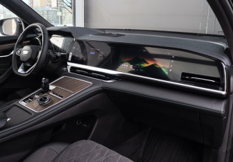 Подержанный автомобиль Geely Monjaro 2025 года (7 фото)