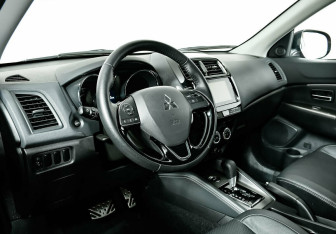 Подержанный автомобиль Mitsubishi ASX 2019 года (7 фото)