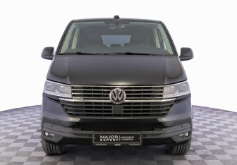 Подержанный автомобиль Volkswagen Multivan 2021 года (2 фото)