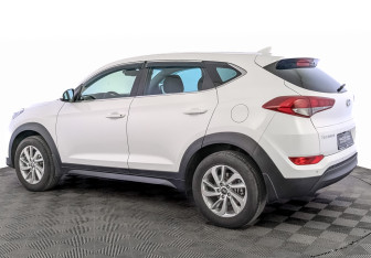 Подержанный автомобиль Hyundai Tucson 2017 года (7 фото)