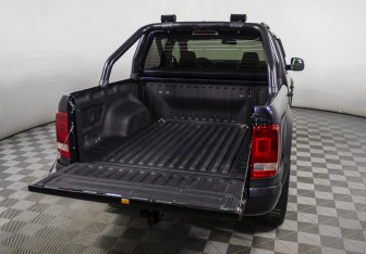 Подержанный автомобиль Volkswagen Amarok 2013 года (21 фото)
