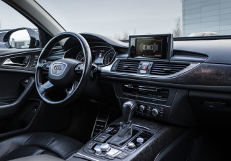 Подержанный автомобиль Audi A6 Sedan 2017 года (14 фото)