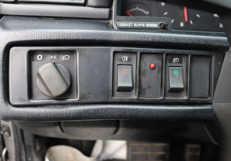 Подержанный автомобиль Volvo 940 Sedan 1992 года (12 фото)