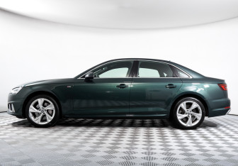 Подержанный автомобиль Audi A4 Sedan 2019 года (8 фото)