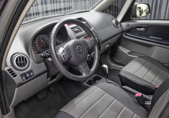 Подержанный автомобиль Suzuki SX4 Hatchback 2008 года (16 фото)