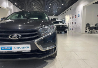 Подержанный автомобиль LADA (ВАЗ) XRAY 2017 года (9 фото)