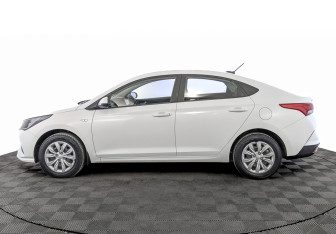 Подержанный автомобиль Hyundai Solaris Sedan 2021 года (8 фото)