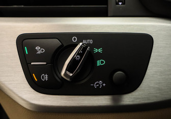 Подержанный автомобиль Audi A5 Liftback 2016 года (9 фото)