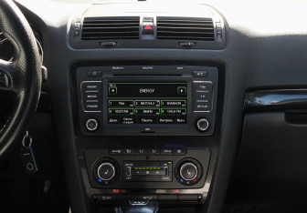 Подержанный автомобиль Skoda Octavia RS Liftback 2012 года (9 фото)
