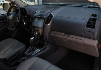 Подержанный автомобиль Chevrolet TrailBlazer 2013 года (7 фото)