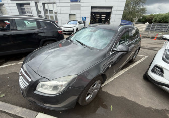 Подержанный автомобиль Opel Insignia Wagon 2011 года (7 фото)