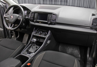 Подержанный автомобиль Skoda Karoq 2020 года (11 фото)