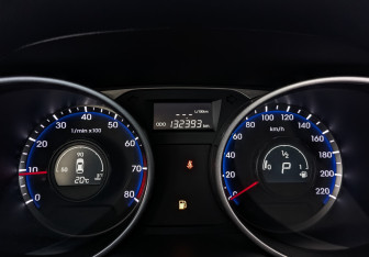 Подержанный автомобиль Hyundai ix35 2013 года (16 фото)