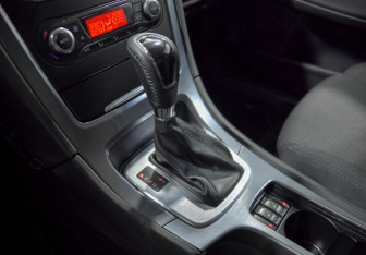 Подержанный автомобиль Ford Mondeo Sedan 2013 года (9 фото)