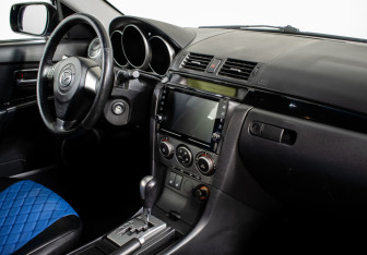 Подержанный автомобиль Mazda 3 Sedan 2007 года (10 фото)