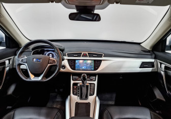 Подержанный автомобиль Geely Atlas 2021 года (14 фото)