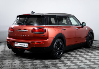 Подержанный автомобиль MINI Clubman Wagon 2019 года (5 фото)