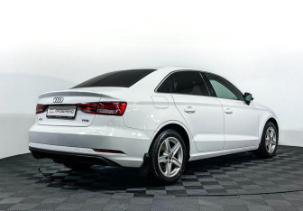 Подержанный автомобиль Audi A3 Sedan 2016 года (5 фото)