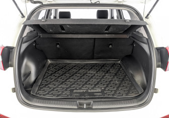 Подержанный автомобиль Hyundai Creta 2017 года (10 фото)