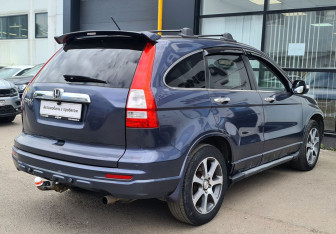 Подержанный автомобиль Honda CR-V 2012 года (8 фото)
