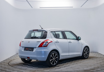 Подержанный автомобиль Suzuki Swift Hatchback 2011 года (5 фото)