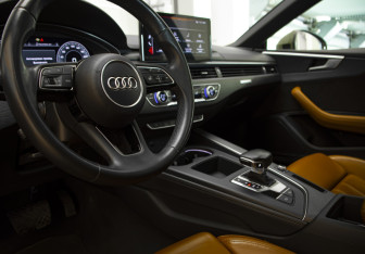 Подержанный автомобиль Audi A5 Coupe 2021 года (7 фото)