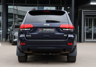 Подержанный автомобиль Jeep Grand Cherokee 2013 года (6 фото)